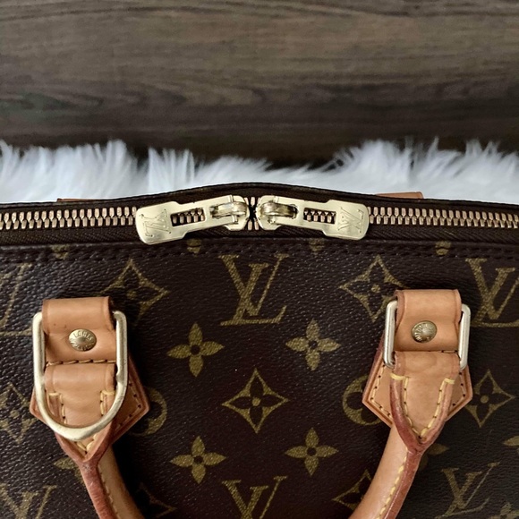 Louis Vuitton Alma Monogram PM - Picture 3 of 15